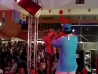 Cantante de hip hop follandose um la bailarina&period;