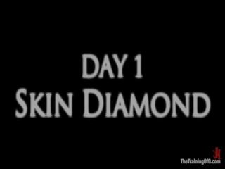 Lëkurë diamant ditë one<br>slave ransom