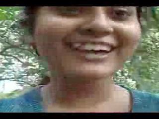 Inteligente northindian filha expose dela cu e agradável boo